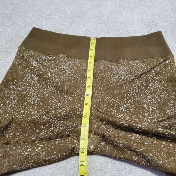 LULULEMON Ebb to Street High-Rise Shorts 8" Seamless Stretch Ribbed Women's 14 - Picture 9 of 11